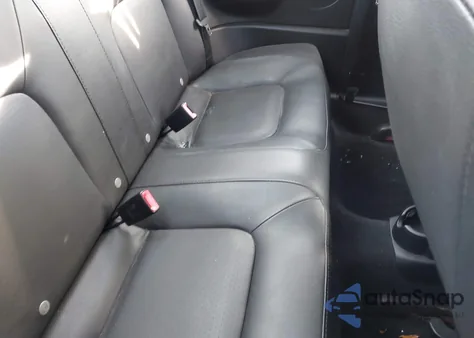 2009 Volkswagen New Beetle 2.5L from USA, damaged, VIN 3VWRG31CX9M514667